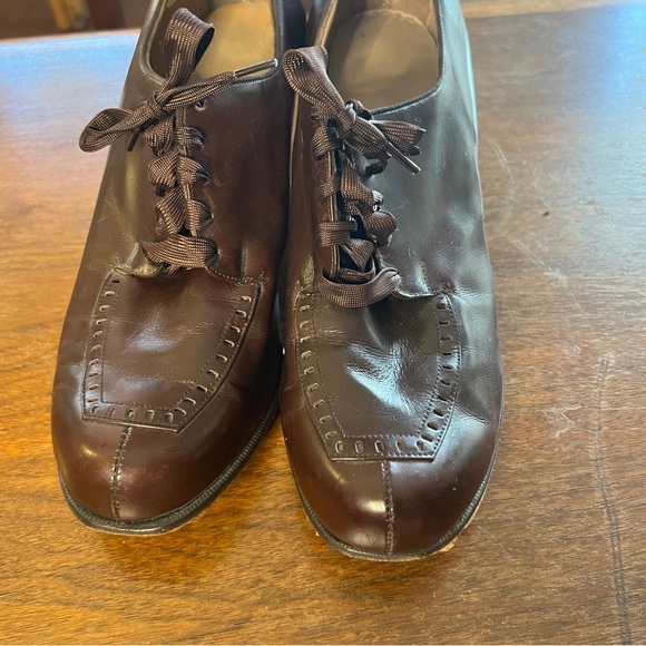 Vintage 1940s No Nonsense Shoes Brown Lace-up - Picture 2 of 12